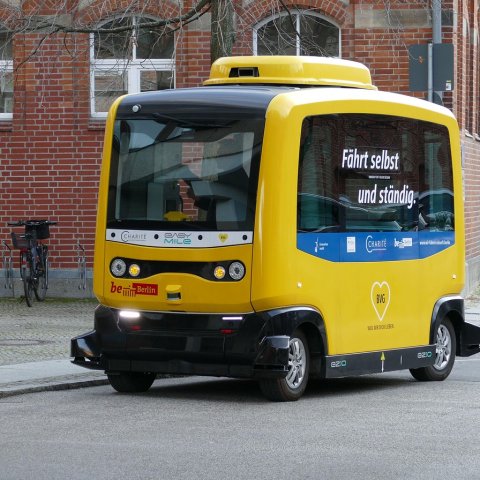 Zdjęcie: Poziomy autonomii pojazdu SAE — od L0 do L5 w praktyce