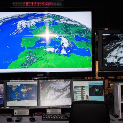 Zdjęcie: Satelity obserwacji Ziemi i AI: jak analizujemy klimat z kosmosu w 2026