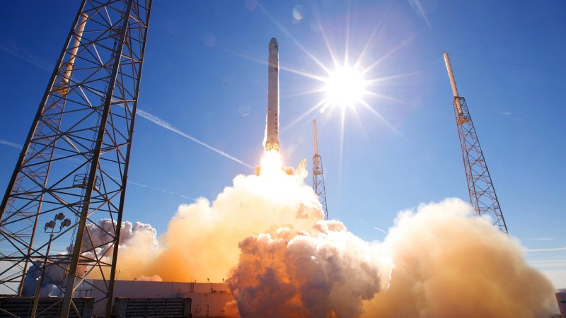 Zdjęcie: Starship vs Falcon 9: koszt kg na orbitę i wskaźniki ekonomiczne